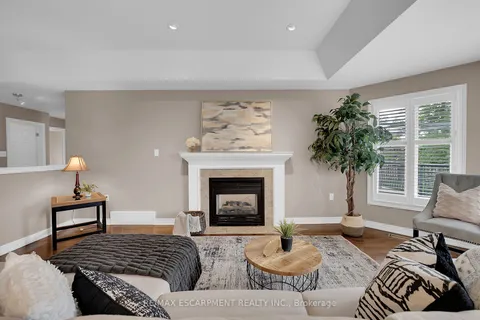 51 Sea Breeze Dr, Norfolk, ON N0A 1N7