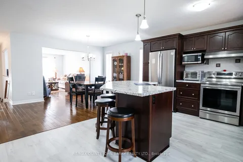 26 Fox Den Dr, Brighton, ON K0K 1H0