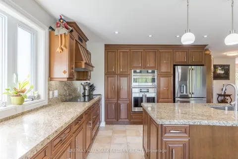 1265 Floods Dr, Smith-Ennismore-Lakefield, ON K0L 1T0