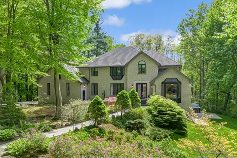 18 Elder Cres, Hamilton, ON L0R 1R0