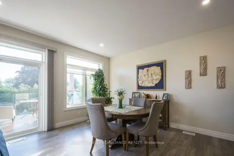 54 Stonecrest Blvd, Quinte West, ON K8R 0A4