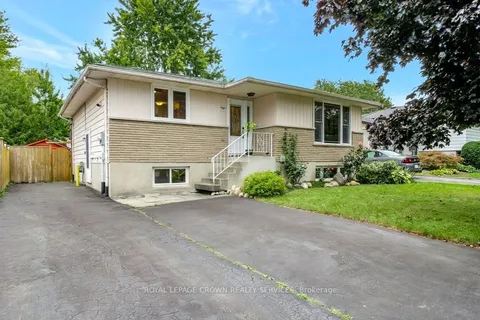 159 Mowat St, Stratford, ON N5A 2C2