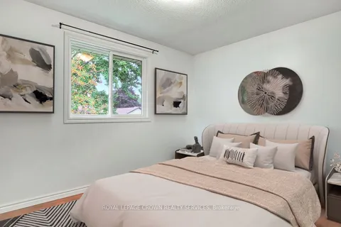 159 Mowat St, Stratford, ON N5A 2C2