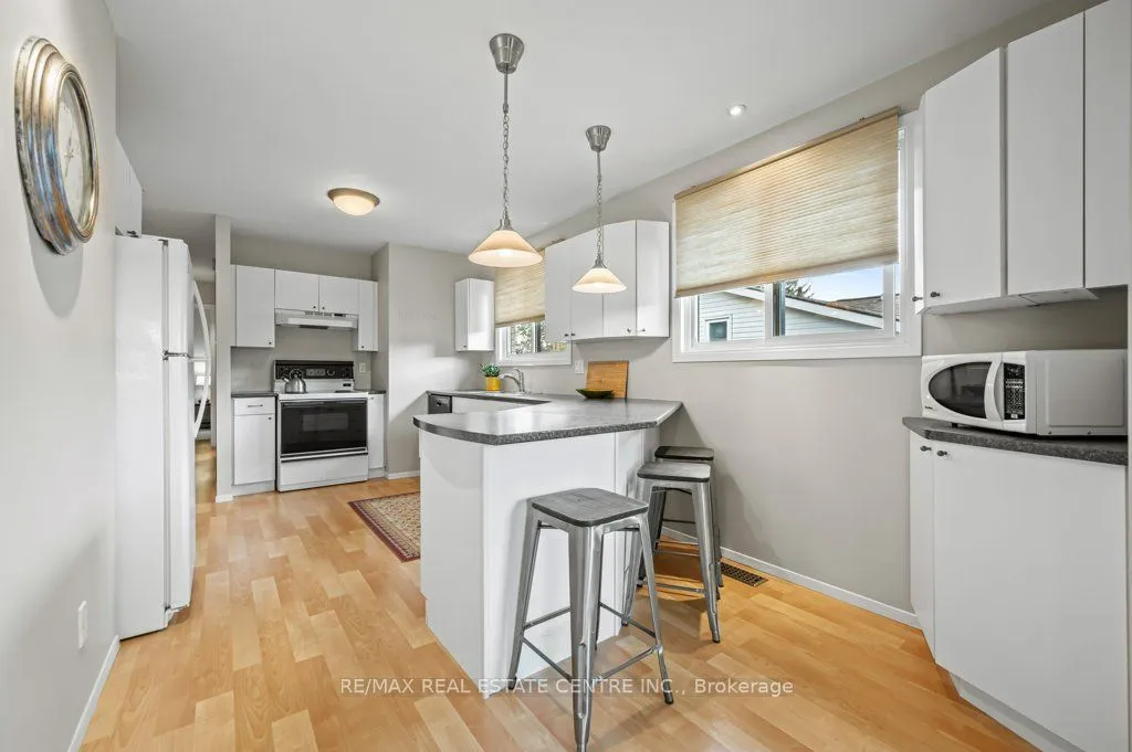 14 Avra Crt, Guelph, ON N1H 7B2