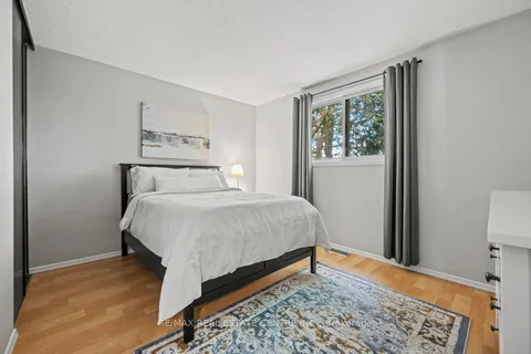 14 Avra Crt, Guelph, ON N1H 7B2
