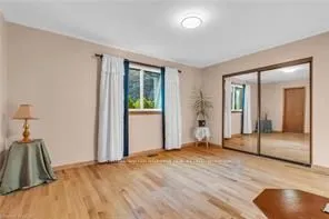 2 Hamilton Dr, Guelph/Eramosa, ON N1H 6J2