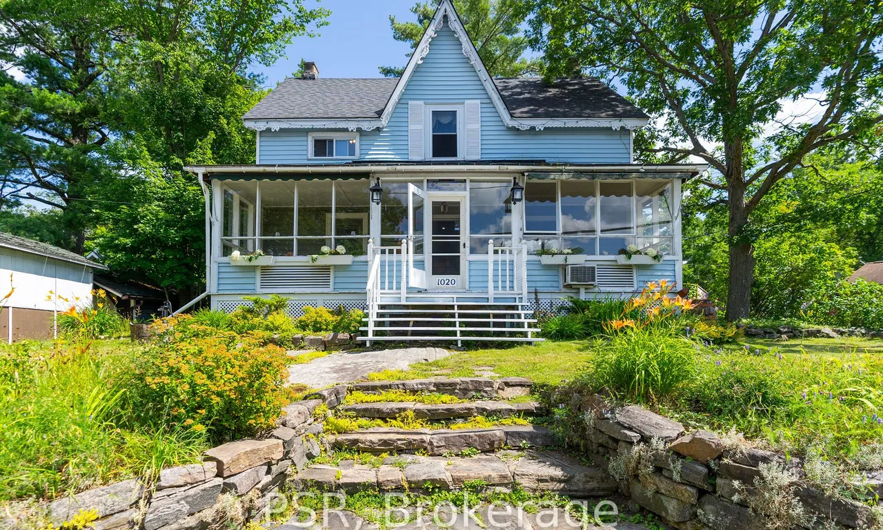 1020 Bala Falls Rd, Muskoka Lakes, ON P0C 1A0