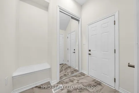 37 Bee Cres, Brantford, ON N3T 0V7