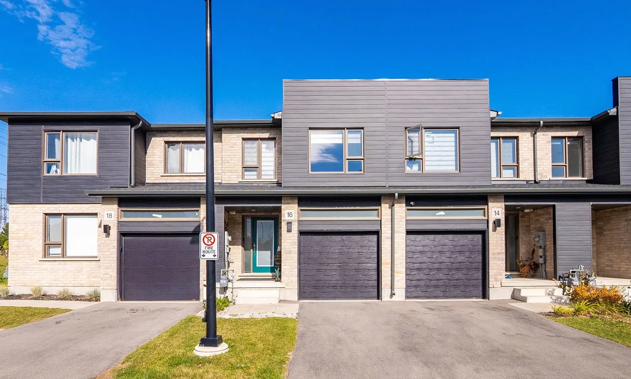 16 Roper Pl, Kitchener, ON N2R 1R2