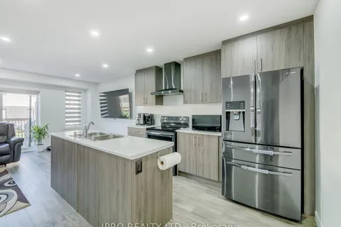 16 Roper Pl, Kitchener, ON N2R 1R2