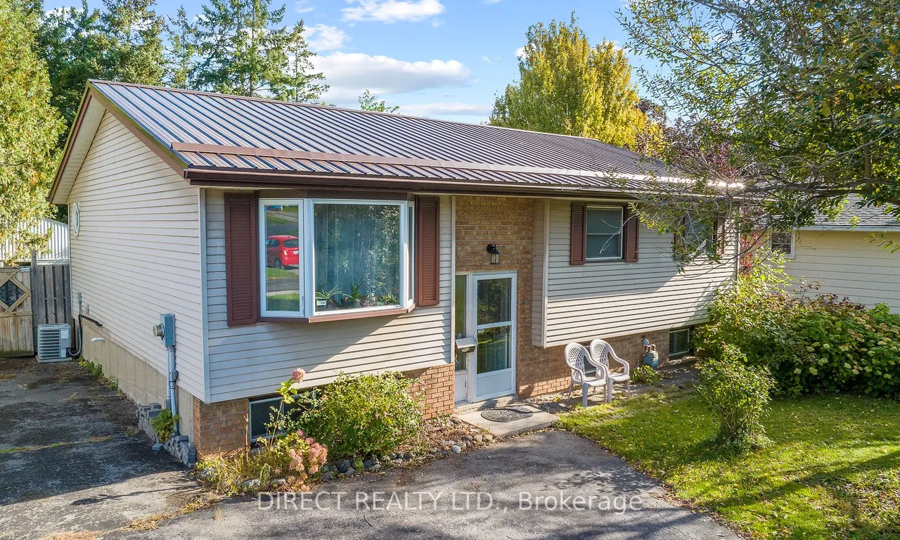 4 Van Alstine Dr, Quinte West, ON K8V 6K5