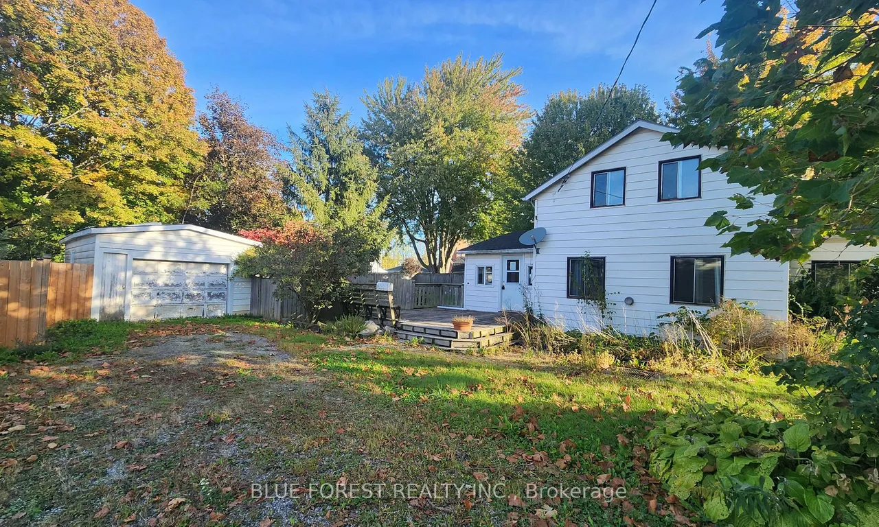 15 Argyle St, Southwest Middlesex, ON N0L 1A0