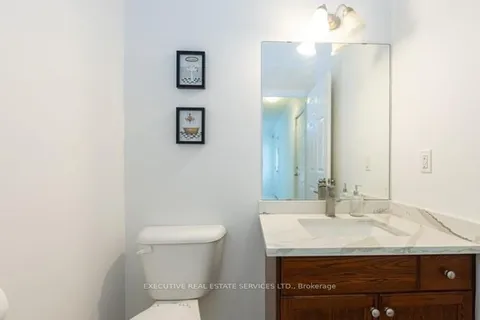 1556 Green Gables Rd, London, ON N6M 0A6