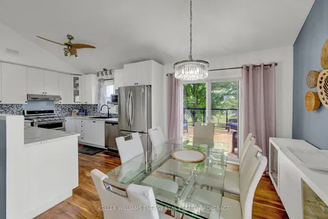 1331 Lakeside Dr, Prince Edward County, ON K0K 1T0