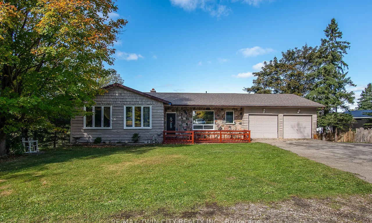 7392 Wellington Road 10 Rd, Mapleton, ON N0G 2K0
