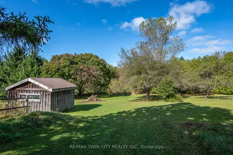 7392 Wellington Road 10 Rd, Mapleton, ON N0G 2K0