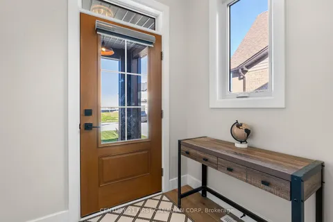 128 Scotts Dr, Lucan Biddulph, ON N0M 2J0