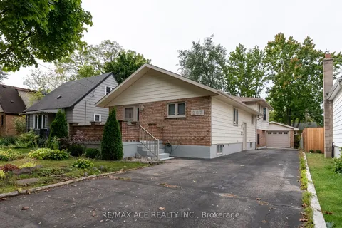 207 Linwood St, London, ON N5Y 1W7