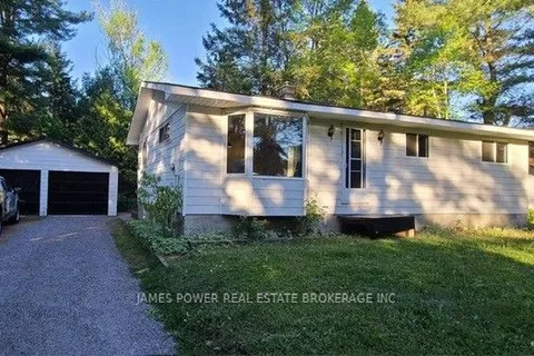 1155 Manitoba St, Bracebridge, ON P1L 1W9