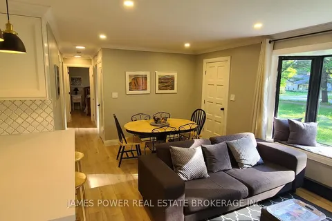 1155 Manitoba St, Bracebridge, ON P1L 1W9