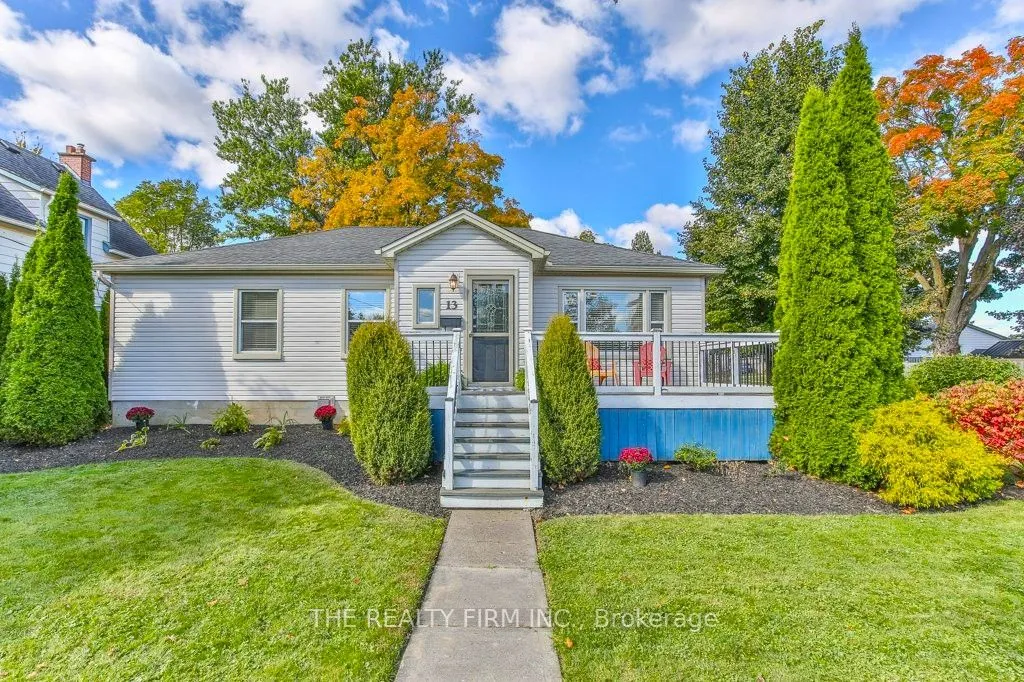 13 Second Ave, St. Thomas, ON N5R 4L3