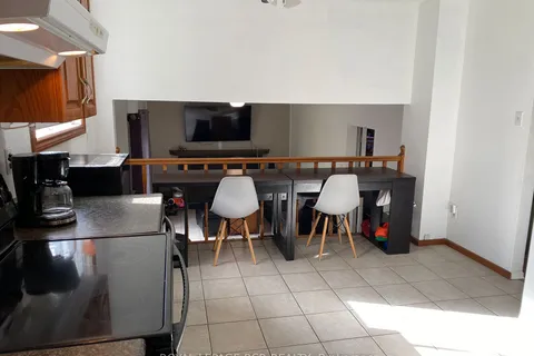 236 Adelaide St, Wellington North, ON N0G 1A0