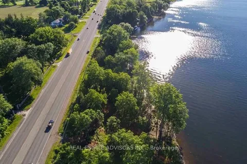 1722 Old Hwy 2, Quinte West, ON K8N 4Z2