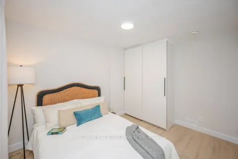 45 Glengrove Ave, Hamilton, ON L8H 1M9