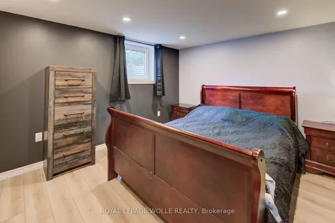 189 Union St, Waterloo, ON N2J 1C4