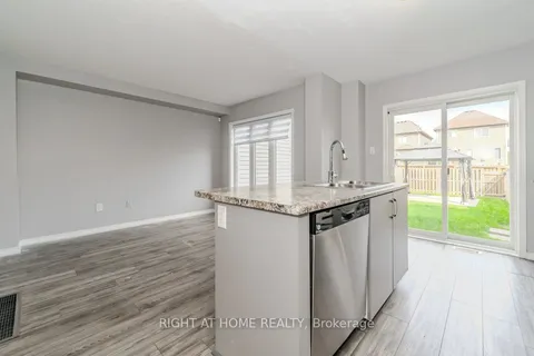 215 Powell Rd, Brantford, ON N3T 0G1