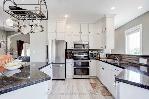 524 Hoover Rd, Stirling-Rawdon, ON K0K 3E0