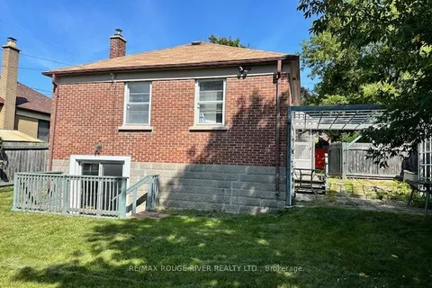 785 Frank St, Peterborough, ON K9J 4N1