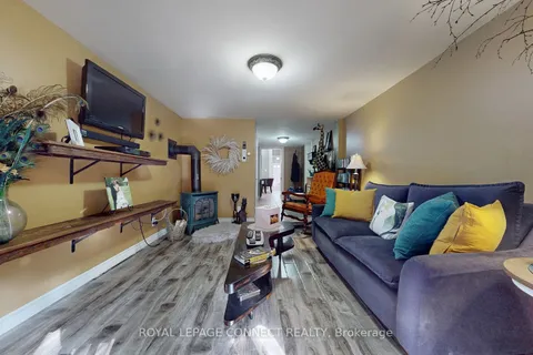 221 John St, Kawartha Lakes, ON L0A 1K0