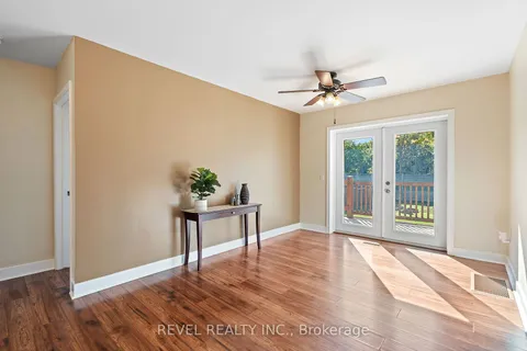 7488 Wanless St, Niagara Falls, ON L2H 1C9