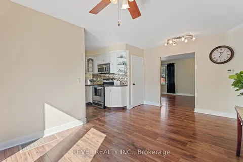 7488 Wanless St, Niagara Falls, ON L2H 1C9