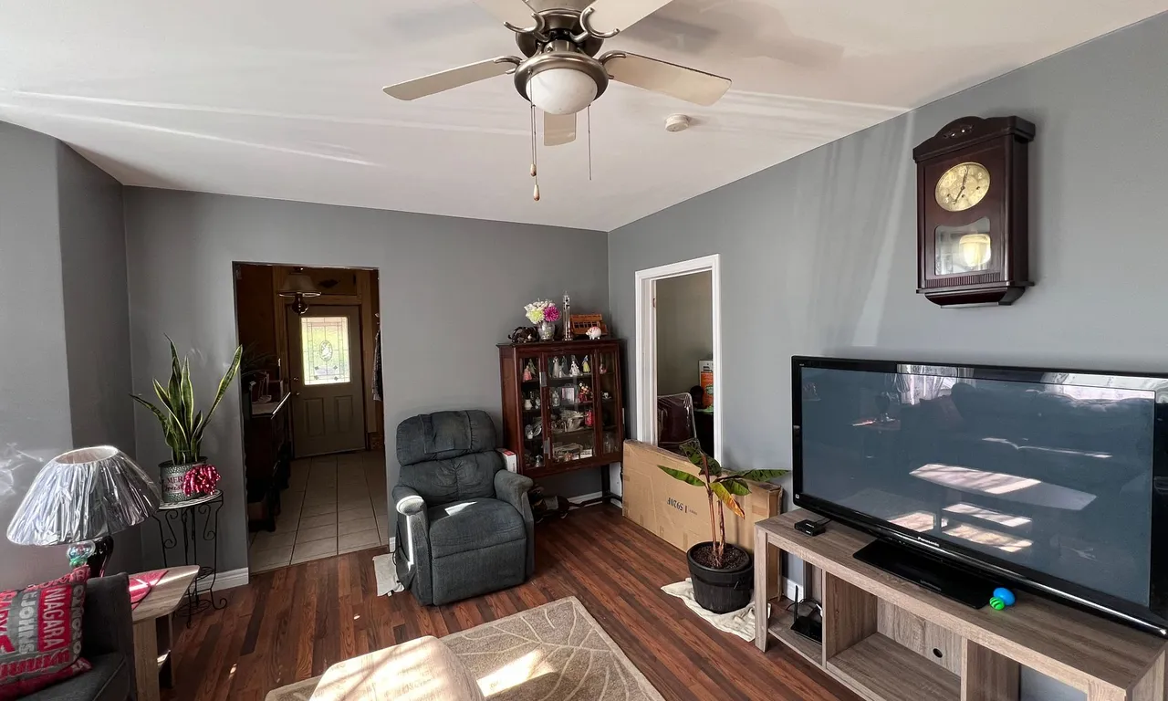 2 Pearl St, London, ON N5Z 1X2