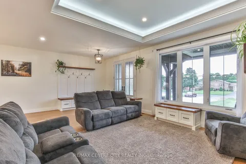 14 St Ladislaus St, Norfolk, ON N0J 1E0