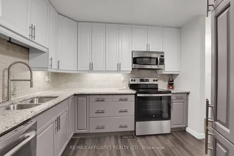 536 St Lawrence St, North Dundas, ON K0C 2K0