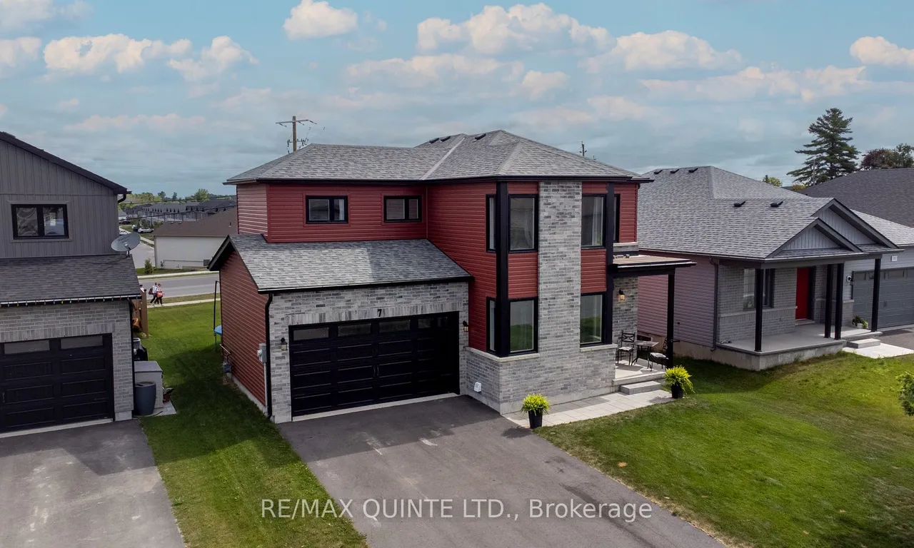 7 Allen St, Prince Edward County, ON K0K 2T0