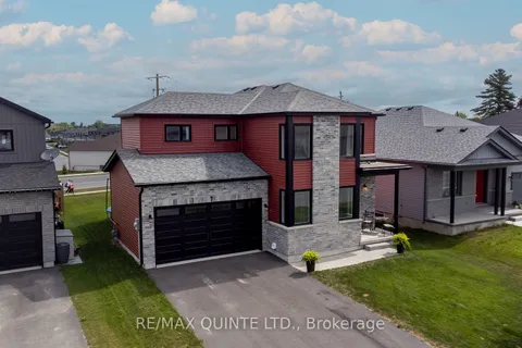 7 Allen St, Prince Edward County, ON K0K 2T0