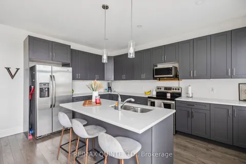 7 Allen St, Prince Edward County, ON K0K 2T0