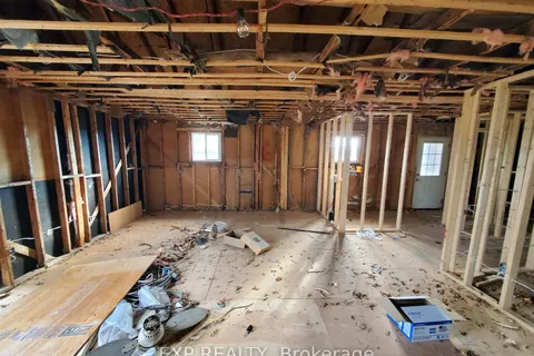 364 Royal Rd, Prince Edward County, ON K0K 2T0