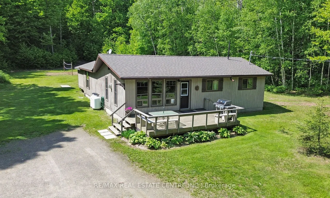 2815 Kawagama Lake Rd, Algonquin Highlands, ON P0A 1E0