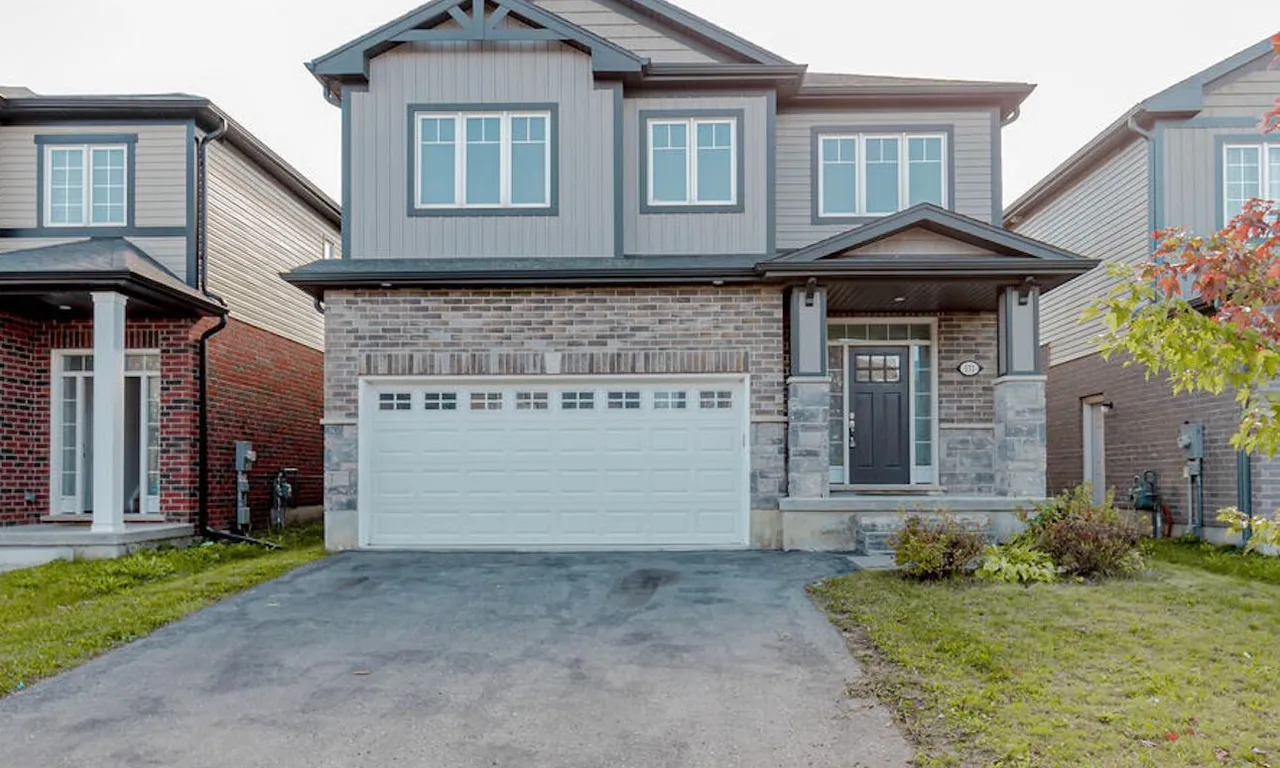 131 Freure Dr, Cambridge, ON N1S 0A9