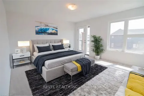 87 Caroline St, Welland, ON L3B 0J9