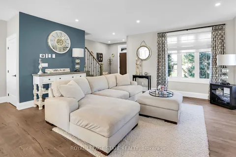 26A Baker Rd, Grimsby, ON L3M 2X1