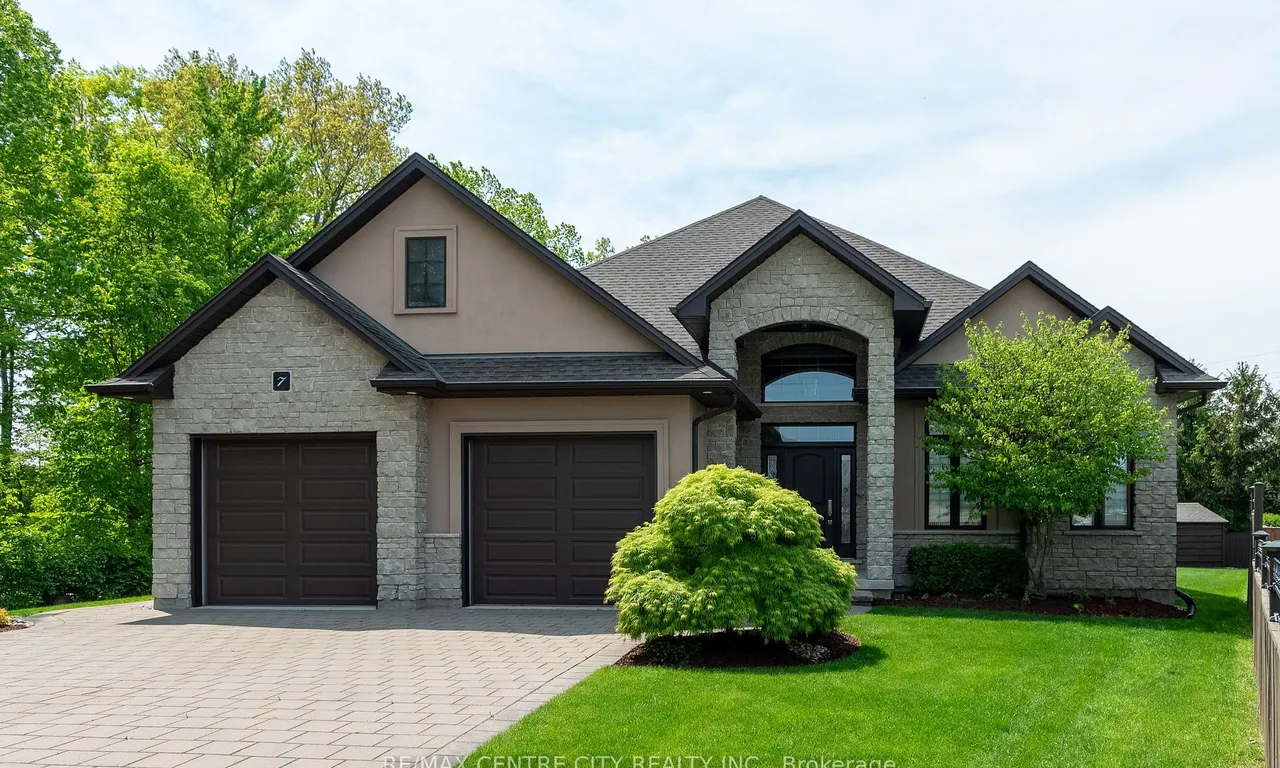 7 Drake Crt, Strathroy-Caradoc, ON N7G 0E1
