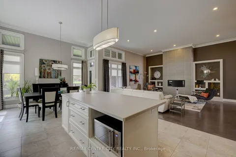 7 Drake Crt, Strathroy-Caradoc, ON N7G 0E1