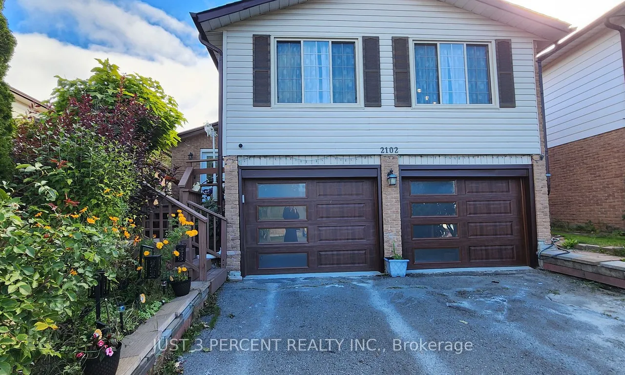 2102 Walker Ave, Peterborough, ON K9L 1S1