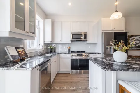 121 Black Willow Cres, Blue Mountains, ON L9Y 0R4